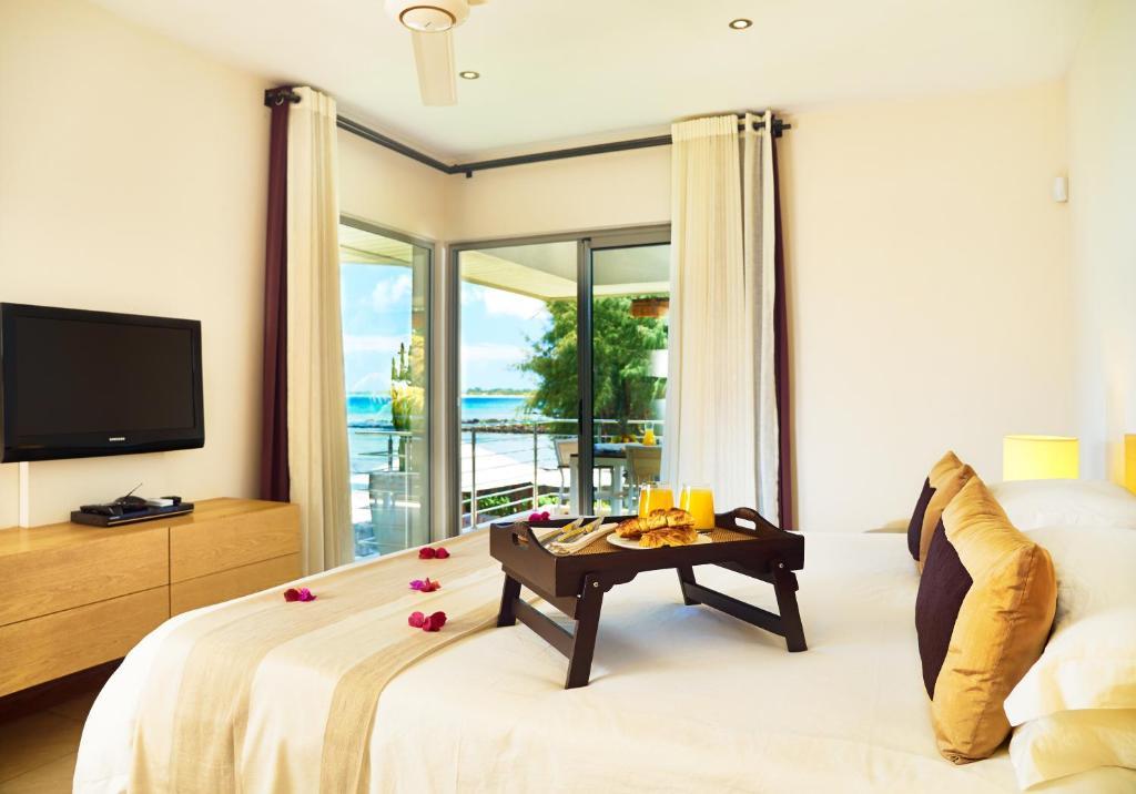 Bon Azur Beachfront Suites & Penthouses With Lov Trou aux Biches Bilik gambar