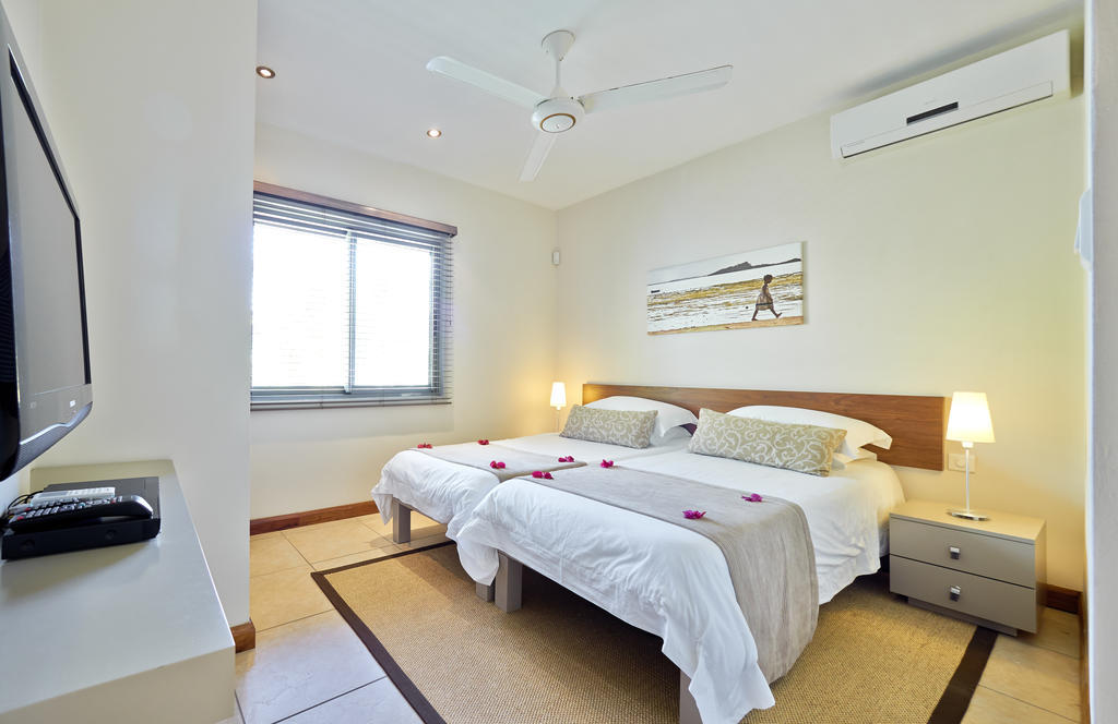 Bon Azur Beachfront Suites & Penthouses With Lov Trou aux Biches Bilik gambar