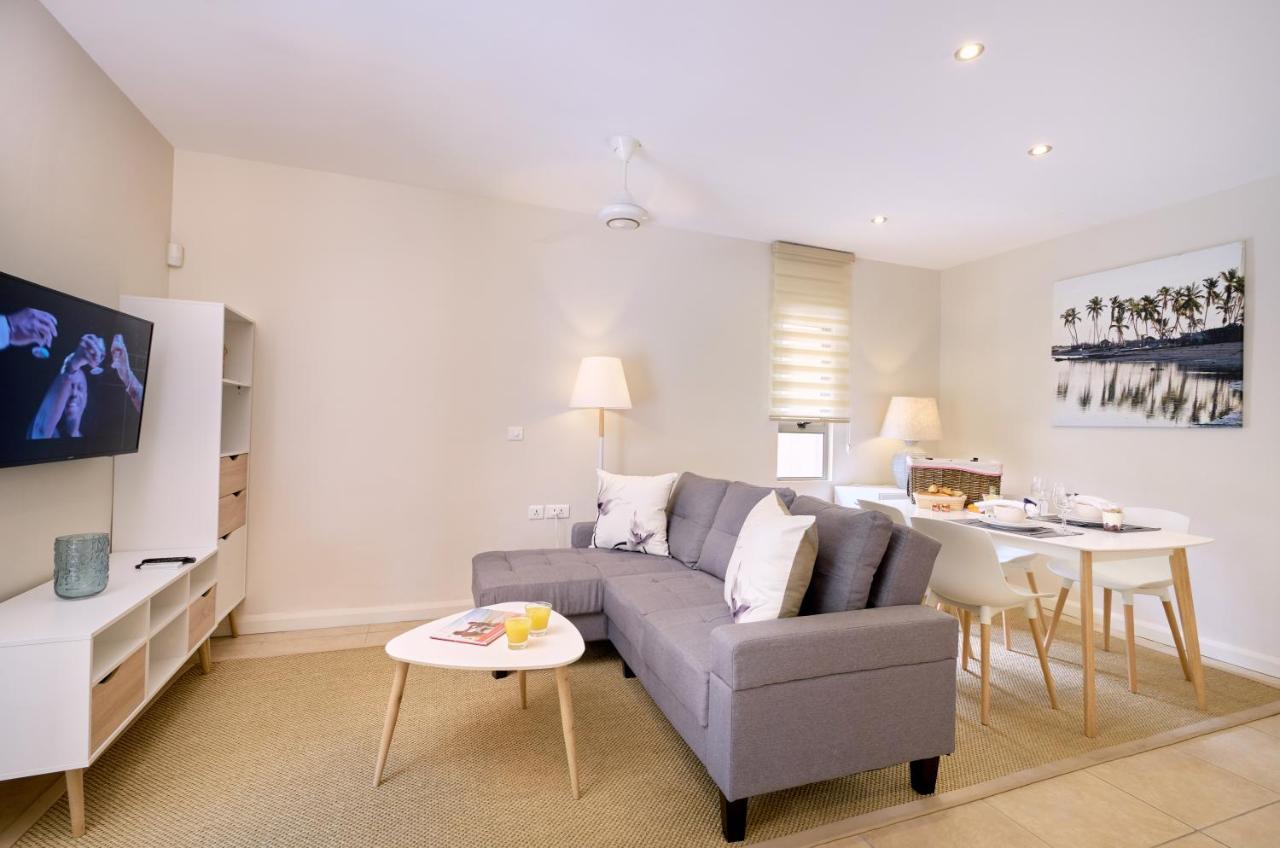 Bon Azur Beachfront Suites & Penthouses With Lov Trou aux Biches Luaran gambar